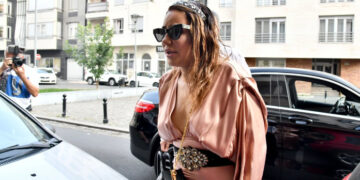 Ана Николиќ: Лузните на лицето се лузни на душата, објаснете му на идиотот Саша Мирковиќ