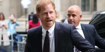 Судот ја отфрли тужбата на Хари против медиумите за наводно хакирање на мобилниот