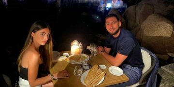 Разбојници ги соблекле Донарума и девојка му голи и им украле 500.000 евра од станот во Париз