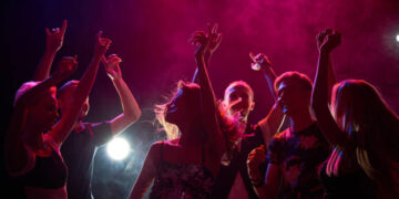 Картичка со по 200 евра за култура добија сите 18-годишници во Германија