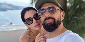 Огњен Амиџиќ на Санторини со новата девојка