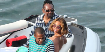 (Фото) Свекрвата на Бијонсе се венчаше за жена на Менхетен