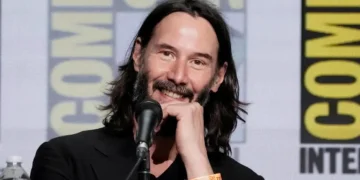 Кијану Ривс се врати во својата рок група од 90-тите која ја остави за да се посвети на глумата