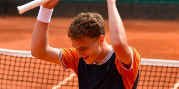 Нова победа на Калин Ивановски, следи четвртфинале на турнирот во Романија