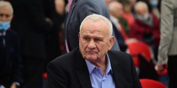 Легендарниот тренер Љупко Петровиќ по сообраќјката е во вештачка кома