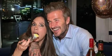 (Видео) Викторија и Дејвид Бекам пијани во ресторан ги пејат хитовите од „Спајс Грлс“