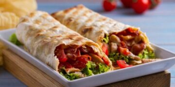 Без ручек: ториљи со зеленчук и туна