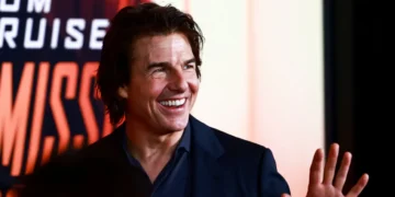 И Том Круз се пруклучи на штрајкот во Холивуд, синдикалците велат бил себичен и не сакал да му се намали хонорарот