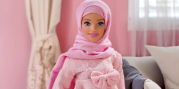 Хиџарби, првата барбика со хиџаб повторно е популарна на Инстаграм