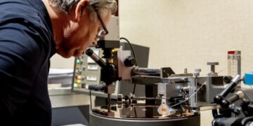 Научници оживеаја црви кои биле замрзнати 46.000 години