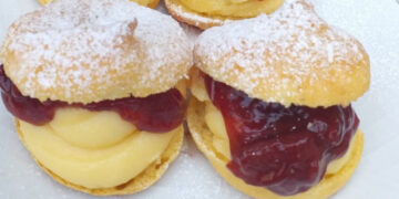 Крофни со џем