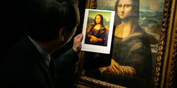 Италијански историчар тврди дека ја решил една од најголемите мистерии со портретот на Мона Лиза на Да Винчи