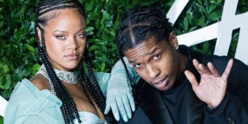 Ријана и раперот Асап Роки добија ќерка, пренесоа светските медиуми