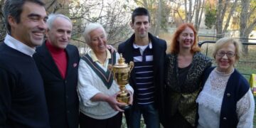 Дарот на Новак не доаѓа од овој свет, рече првиот учител на Ѓоковиќ, Јелена Генчиќ која ги откри и Моника Селеш и Иванишевиќ