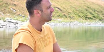 (Видео) Ламбе ја испеа „Заветна” на Големо Езеро на Пелистер