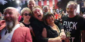 Имам босански пасош и тоа ми е најголема чест: Боно на Сараевски филмски фестивал