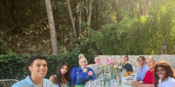 Љубовницата на принцот Алберт дојде на роденденската забава на неговиот син