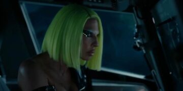 (Видео) Канје Вест во новиот спот на Јелена Карлеуша