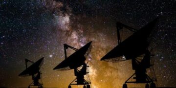 Пијани јапонски астрономи испратиле сигнал во вселената пред 40 години па сега очекуваат од вонземјаните повратен одговор