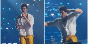 (Видео) Ник Џонас падна во дупка на сцена на концертот во Бостон