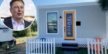 (Фото) Илон Маск живее во монтажна куќа од 50.000 долари