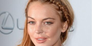 Линдзи Лохан објави прва фотка по породувањето: Горда сум и со овие килограми плус