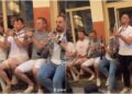 (Видео) Музичари од Македонија среде Измир воодушевија со македонска традиционална песна