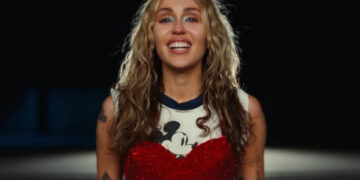 Емотивната Мајли Сајрус се присетува на своето минато: Бев дива и грешев, но беше забавно