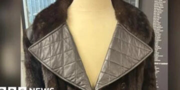 Кожен капут на Елвис Присли се продаде за 150.000 илјади евра