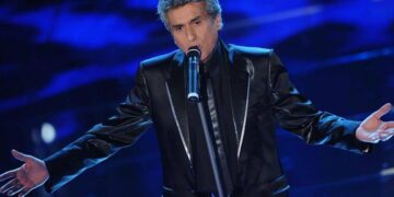 Почина легендарниот италијански пејач и евровизиски победник Тото Кутуњо