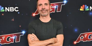 Со години страдав од депресија, а сега како да ми е симната тежина од рамениците: Сајмон Кауел отворено за одењето на психотерапија