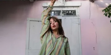 Почина пејачката Феј Фентроу која два пати ја победи лекукемијата, па и беше дијагностициран редок тумор