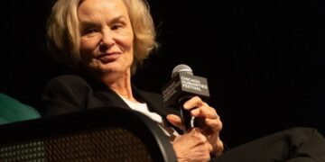 Холивудската дива Џесика Линге заминува во пензија по пола век актерска кариера