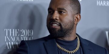 Канје Вест открива дека не е биполарен, туку има знаци на аутизам