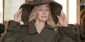 Памела Андерсон престана да користи шминка, откако почина нејзината шминкерка