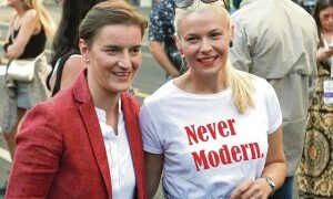 Случајна средба во геј бар заврши со брак: љубовната приказна на Ана Брнабиќ и Милица Ѓуриќ