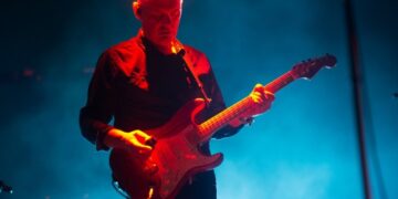 Почина Анџело Брусини, гитаристот на бендот „Масив Атакт“