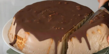 Чоколадна торта со бисквит