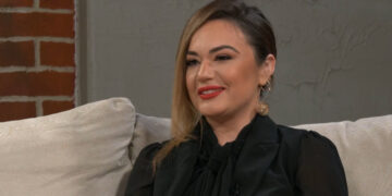 Елена Ристеска натепана во ноќен клуб во Скопје