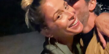 Каролина: Среќна во бракот со Михаил