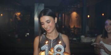 ( Видео) Калиопи ја изненади младата пејачка Марија Спасовска за нејзиниот 18 роденден