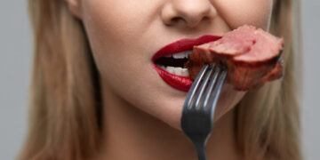 Црвеното месо го зголемува ризикот од разни болести