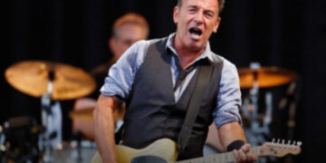 Брус Спрингстин ја откажа турнејата