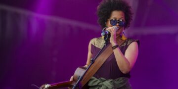 По долгата и тешка болест, почина познатата евровизиска пејачка