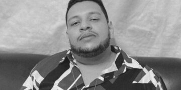 Популарен пејач почина на 28 години, го каснал пајак