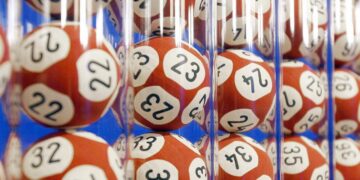 Бездомник доби на лото во Италија, но не можеше да си ги подигне парите