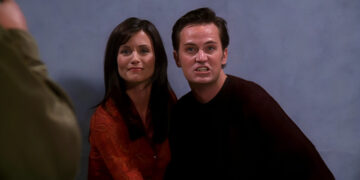 (Видео) Фановите бараат отстранување на сцена од „Пријатели“: „Тие ја предвидоа иднината“