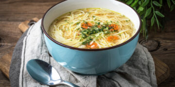 Супата дава сила за цел ден: Два рецепта од Далечниот исток кои можете да ги адаптирате по свој вкус