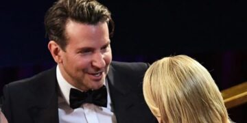 (Видео) Бредли Купер откри зошто забранувал столчиња на снимање: Отсекогаш сум ги мразел