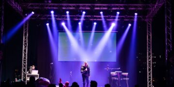 Блесна „Аеродром“ – „Новогодишна Бајка“ ги расположи скопјани